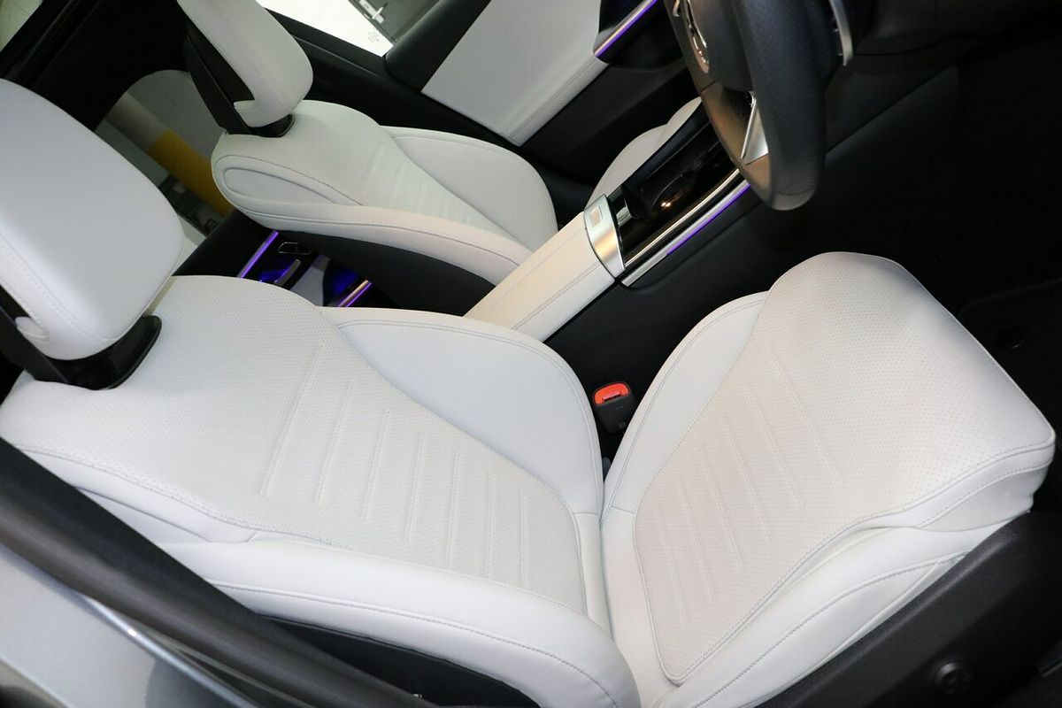 2024 Mercedes-Benz C-Class C200 W206