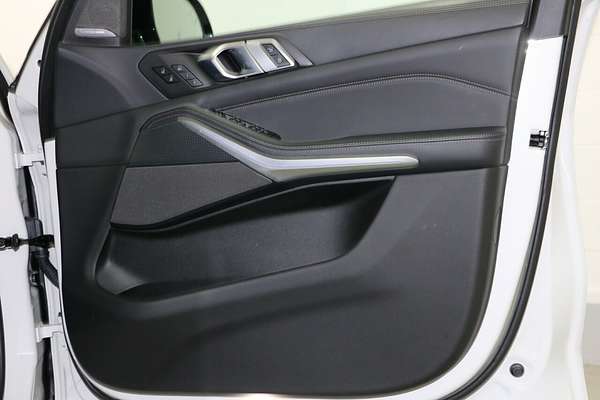 2023 BMW X5 M50i G05