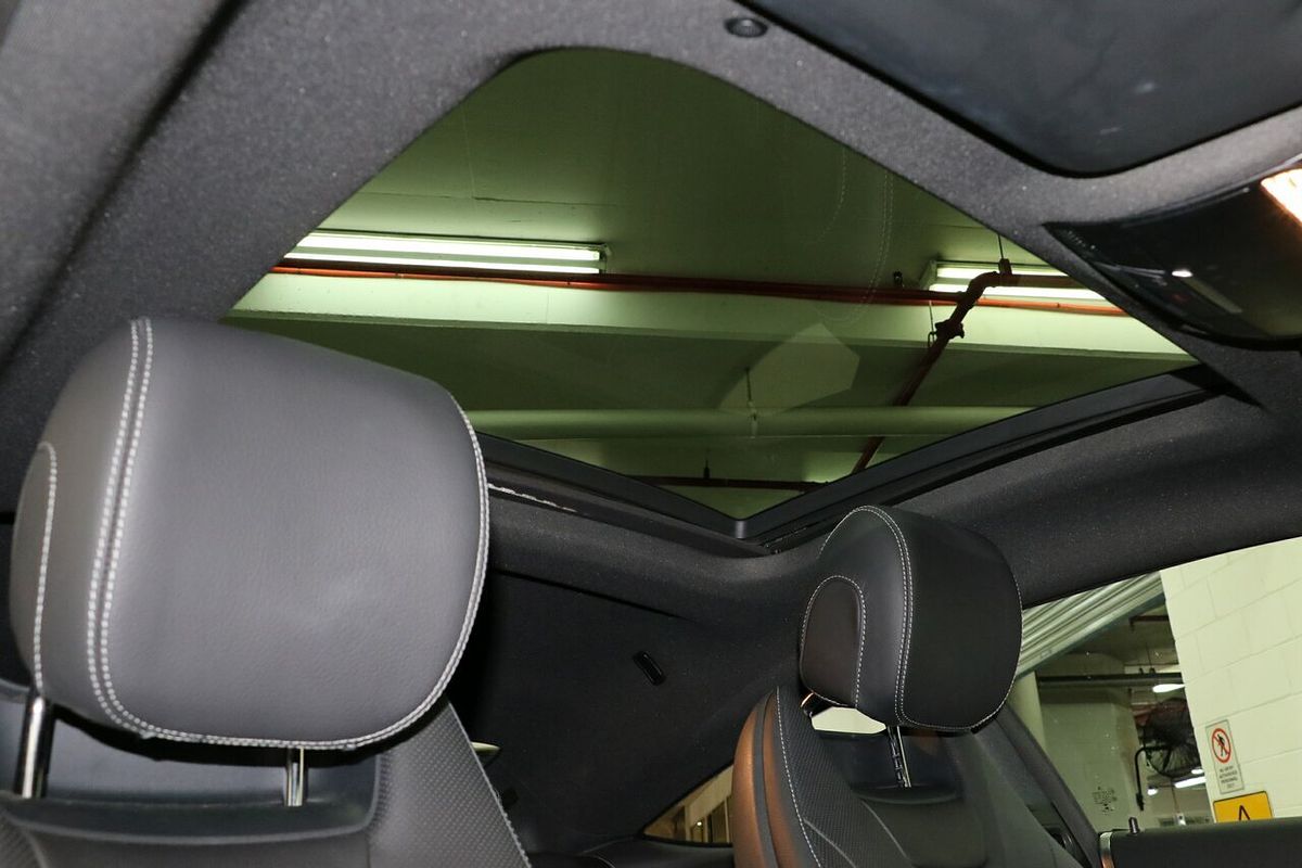 2021 Mercedes-Benz C-Class C300 C205