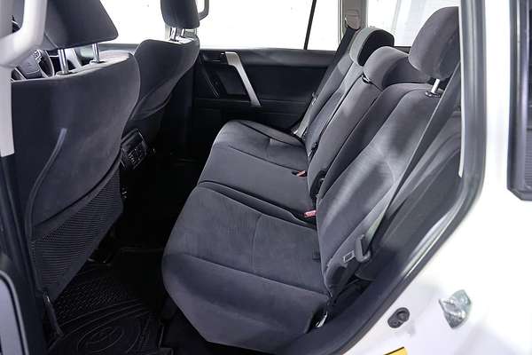 2022 Toyota Landcruiser Prado GX GDJ150R