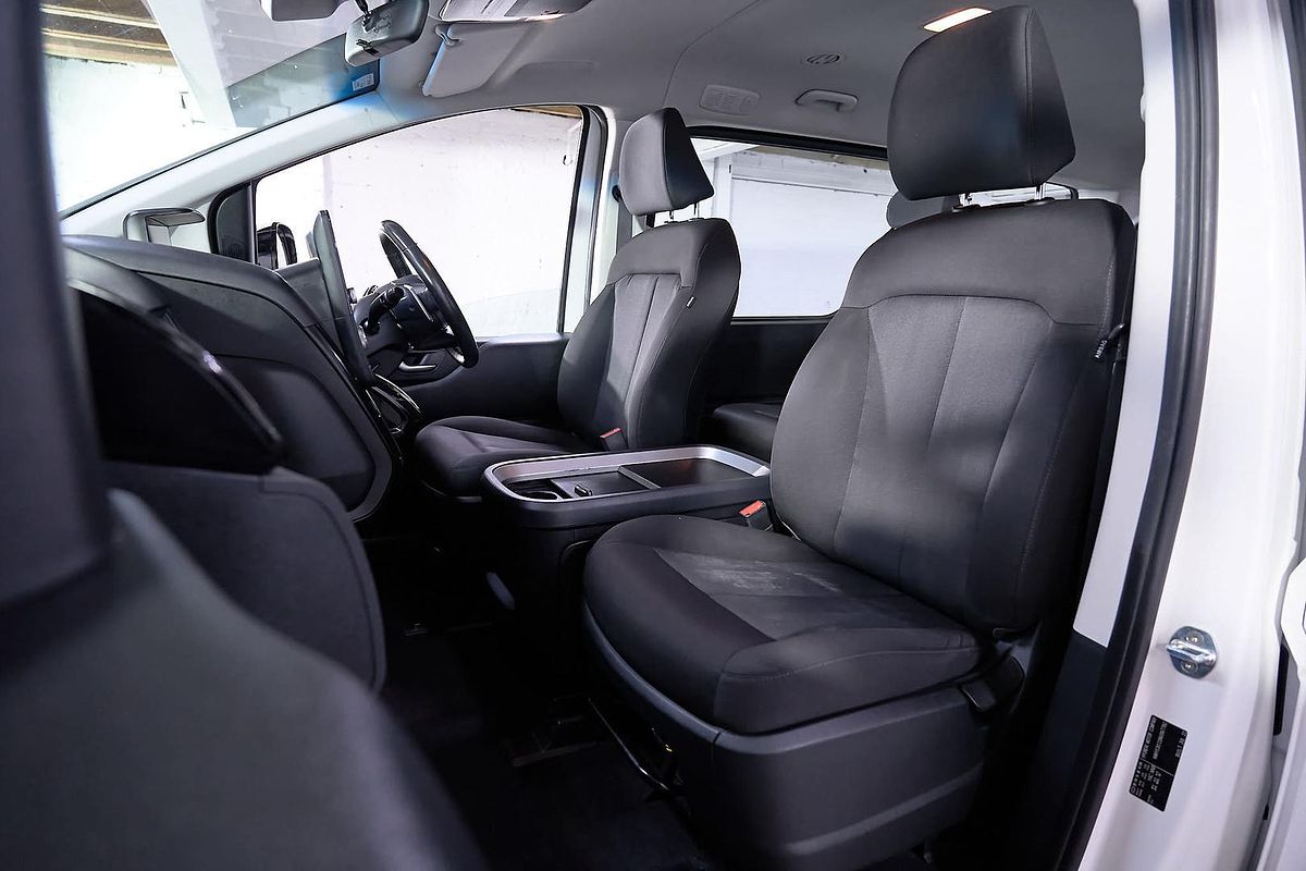 2022 Hyundai STARIA US4.V1