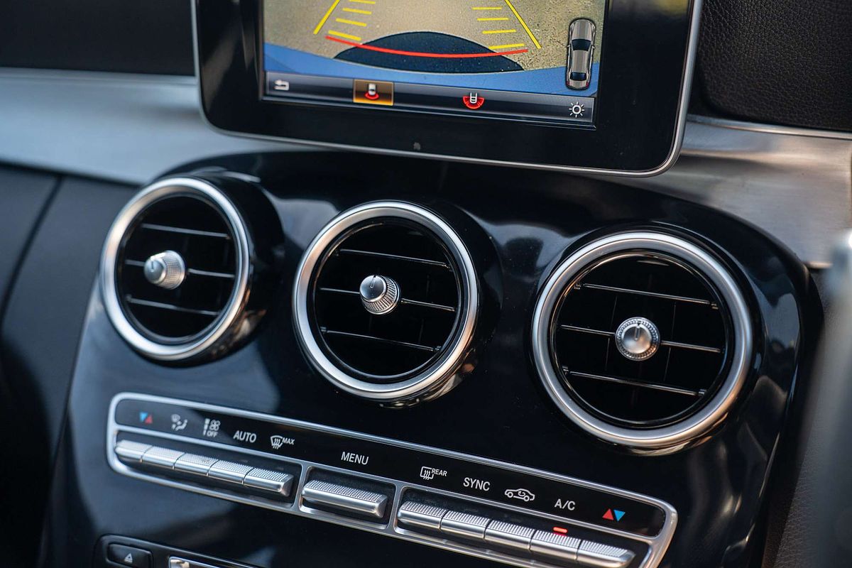 2014 Mercedes-Benz C-Class C200 W205