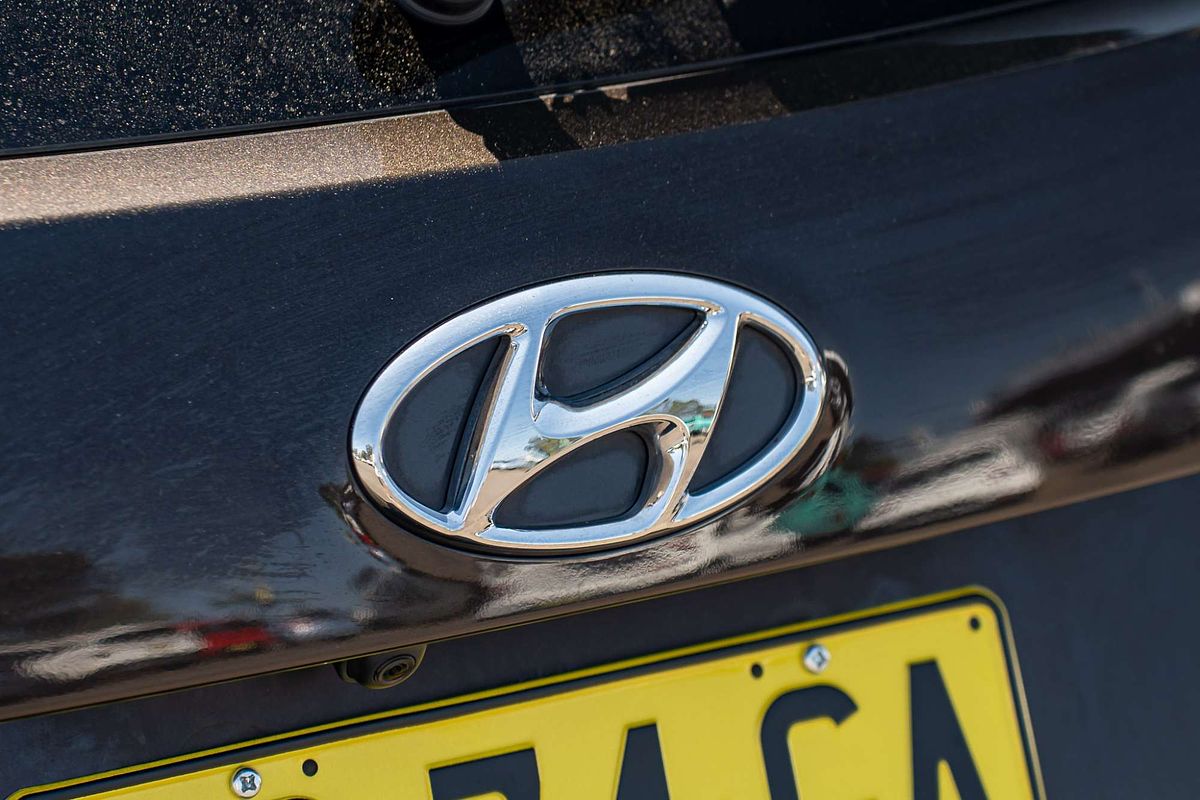 2017 Hyundai Santa Fe Highlander DM3 Series II