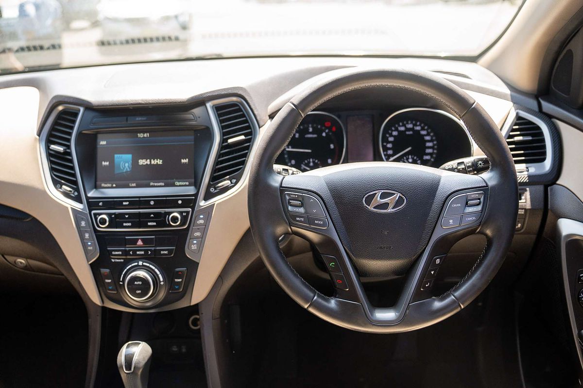 2017 Hyundai Santa Fe Highlander DM3 Series II