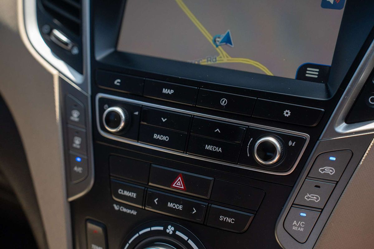 2017 Hyundai Santa Fe Highlander DM3 Series II