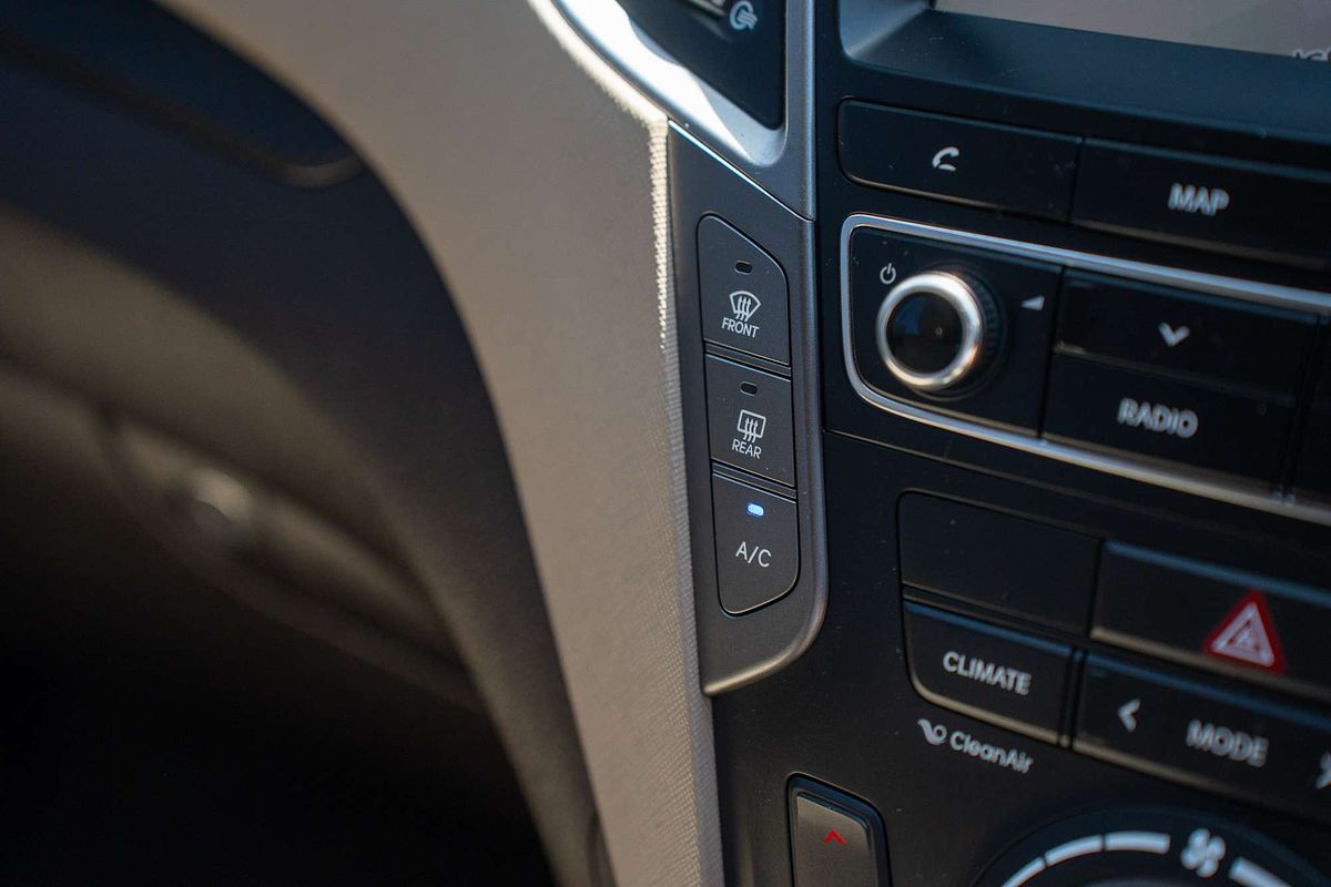 2017 Hyundai Santa Fe Highlander DM3 Series II