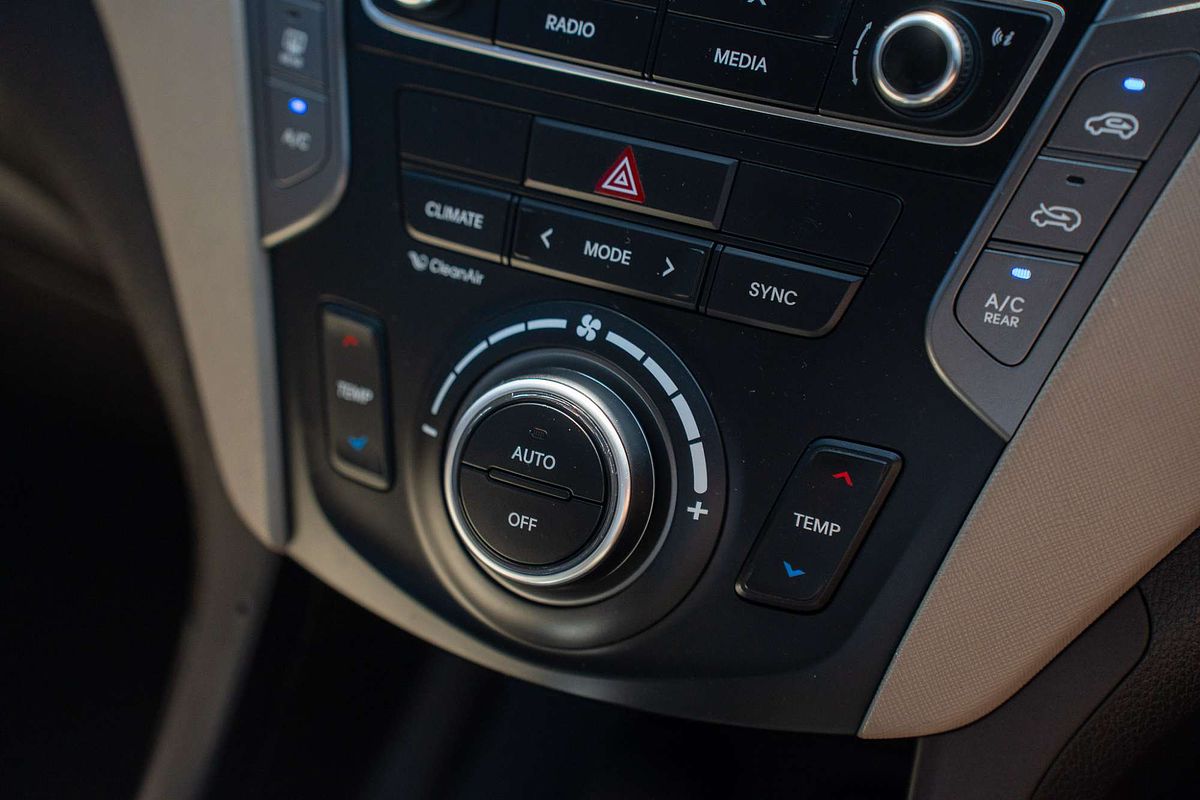 2017 Hyundai Santa Fe Highlander DM3 Series II