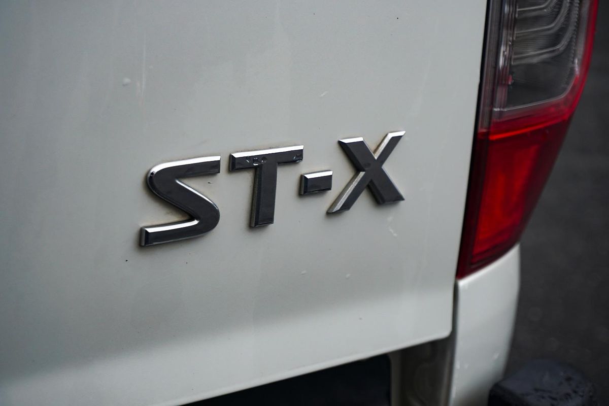 2017 Nissan Navara ST-X D23 Series 2 4X4