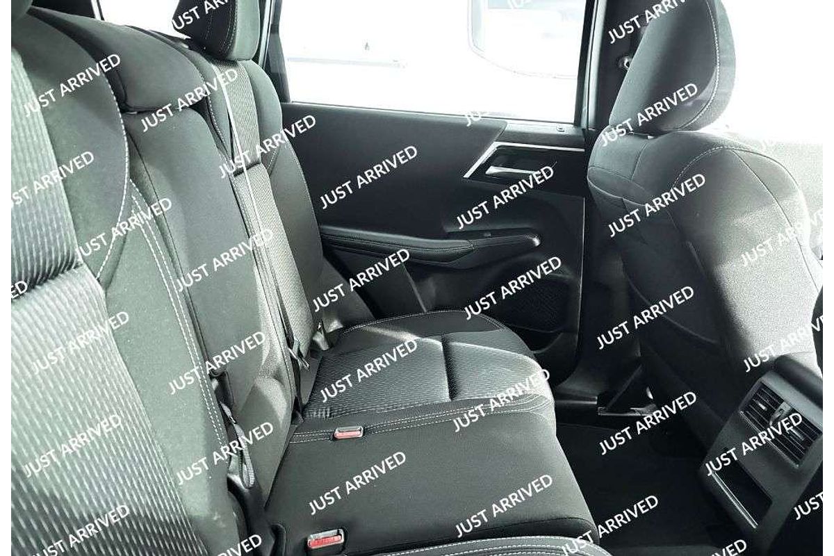 2023 Mitsubishi Outlander LS ZM