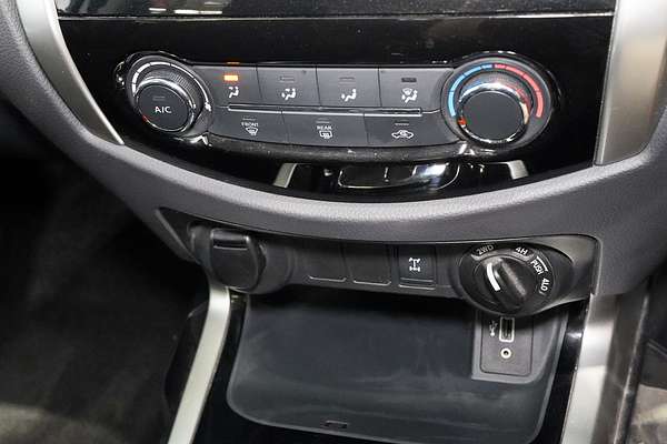 2020 Nissan Navara ST D23 Series 4 4X4