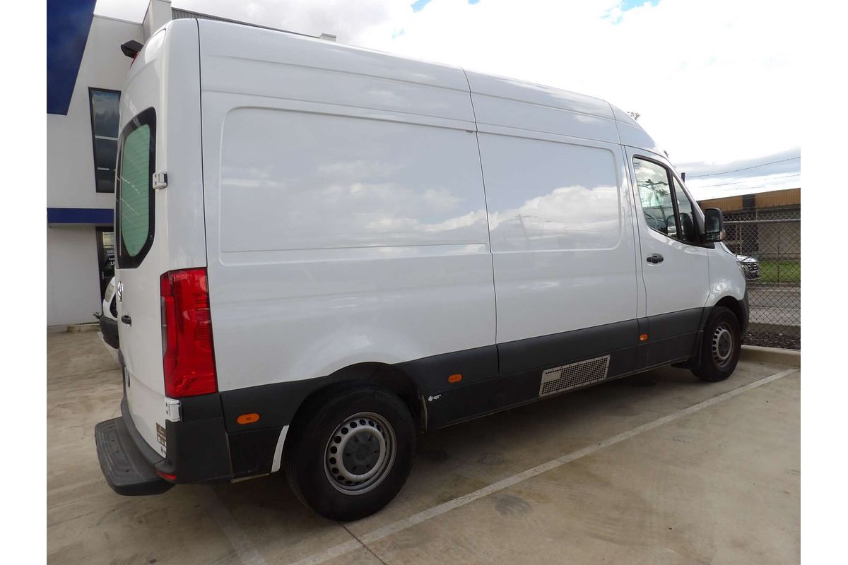 2019 Mercedes-Benz Sprinter 411CDI VS30 MWB
