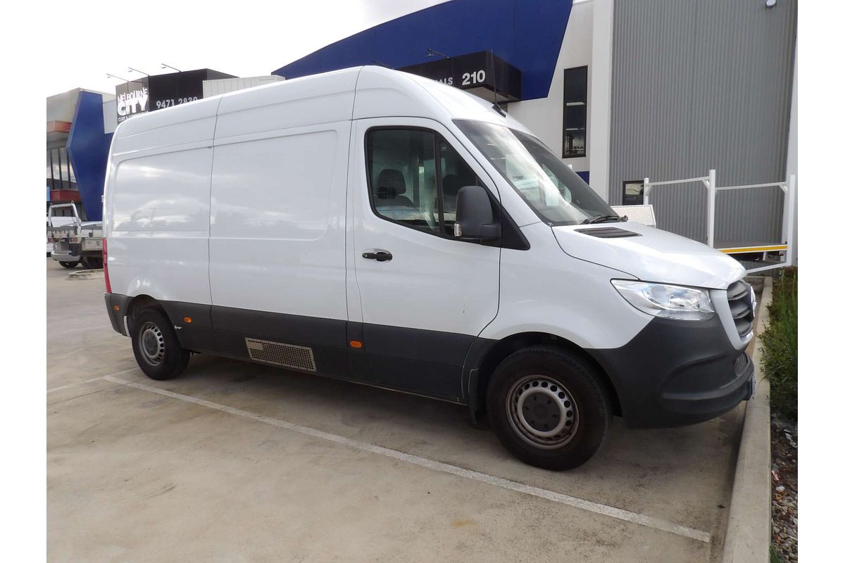 2019 Mercedes-Benz Sprinter 411CDI VS30 MWB