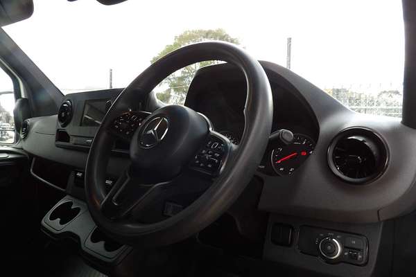 2019 Mercedes-Benz Sprinter 411CDI VS30 MWB
