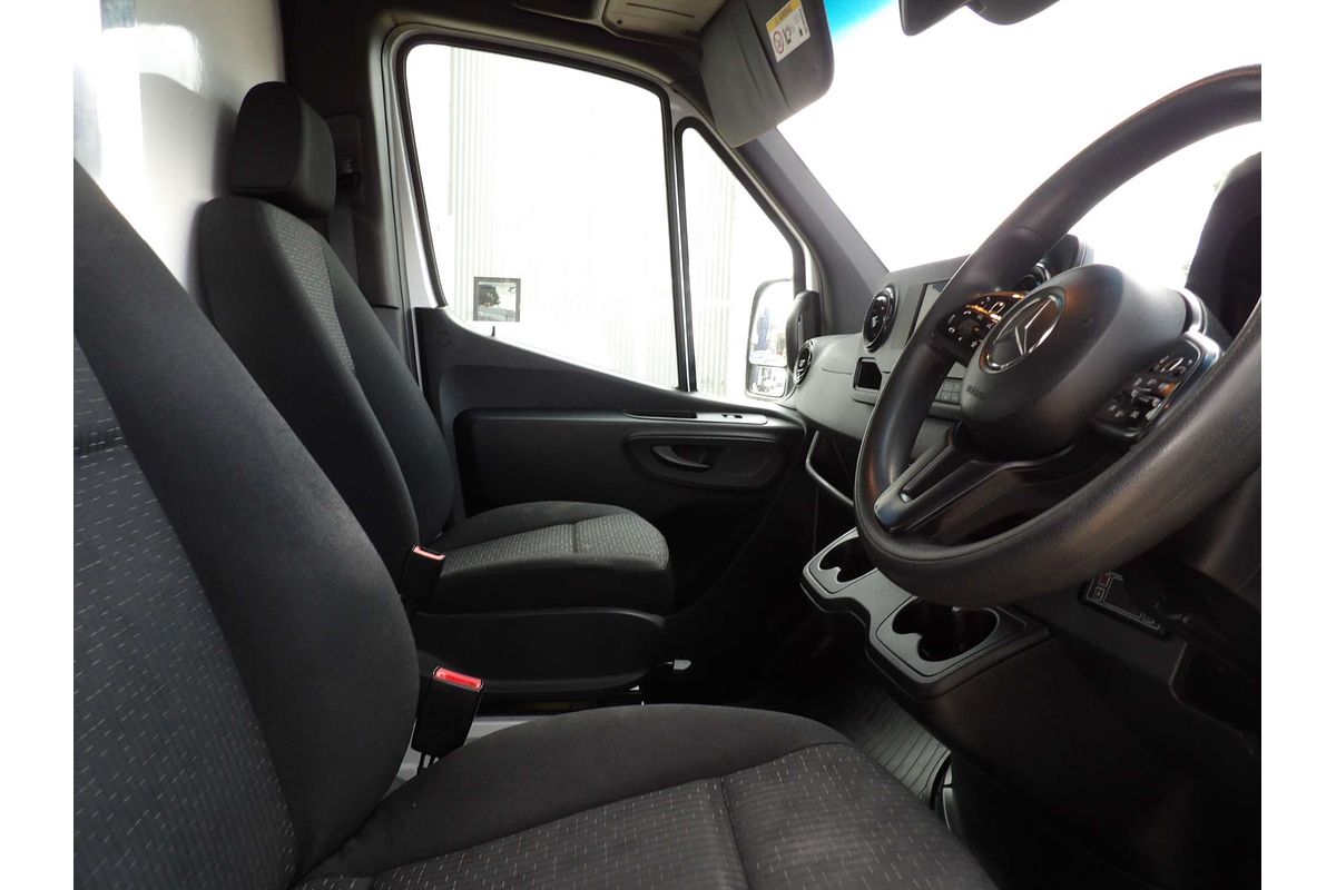 2019 Mercedes-Benz Sprinter 411CDI VS30 MWB