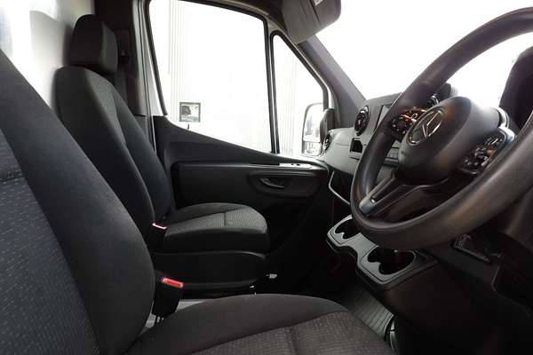 2019 Mercedes-Benz Sprinter 411CDI VS30 MWB