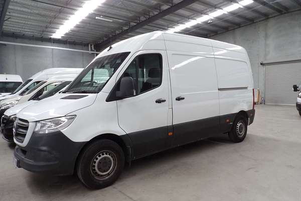 2019 Mercedes-Benz Sprinter 411CDI VS30 MWB