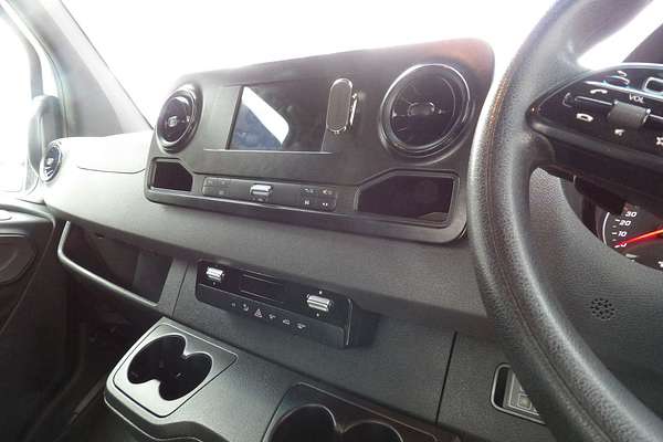 2019 Mercedes-Benz Sprinter 411CDI VS30 MWB