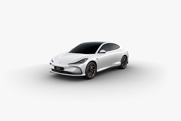 2025 MG IM5 Premium P12L
