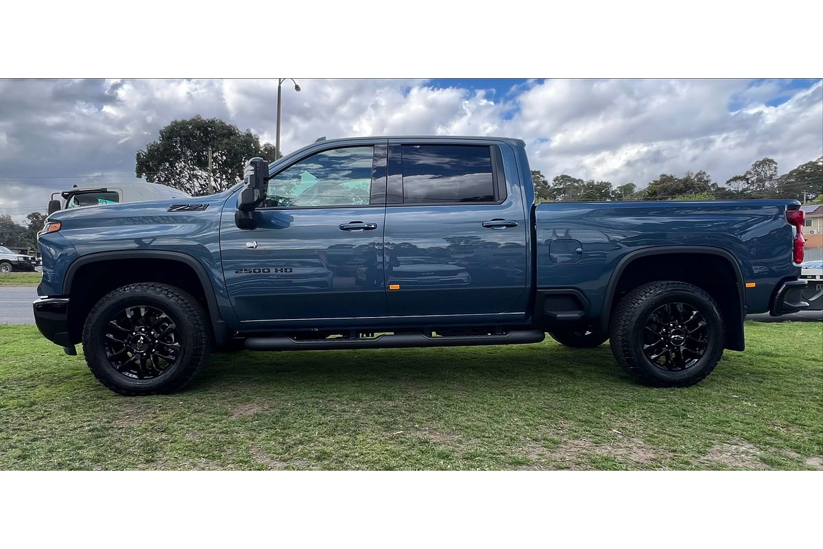 2025 Chevrolet Silverado HD LTZ Premium W/Tech Pack T1 4X4