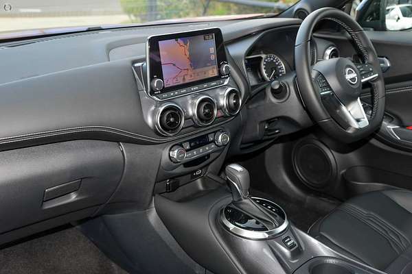 2024 Nissan JUKE ST-L F16