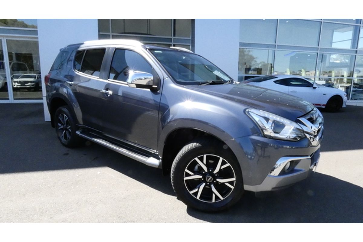 2021 Isuzu MU-X LS-T