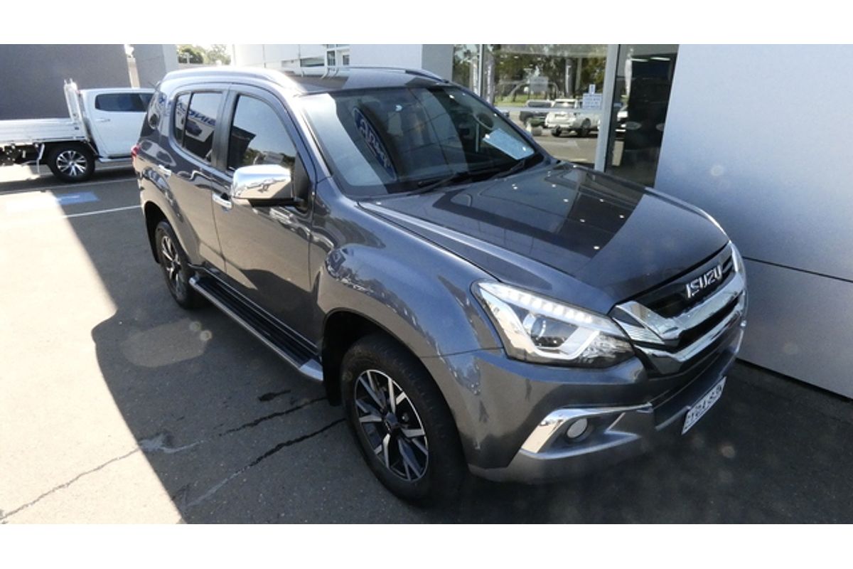 2021 Isuzu MU-X LS-T