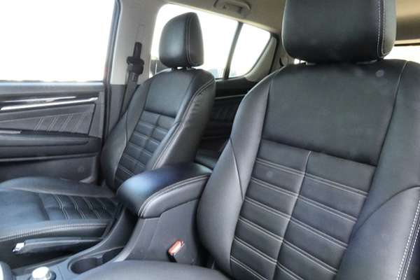 2021 Isuzu MU-X LS-T