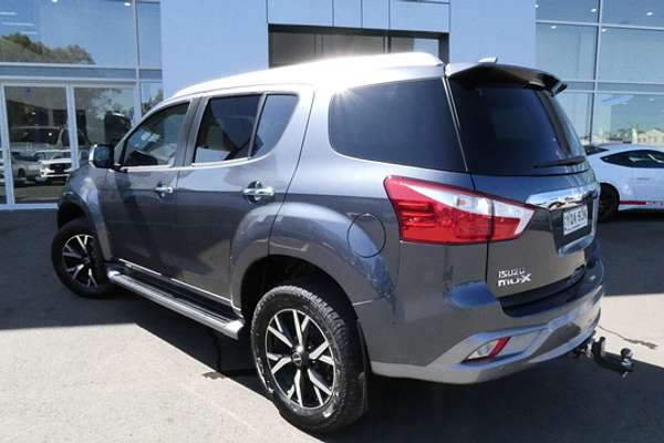 2021 Isuzu MU-X LS-T