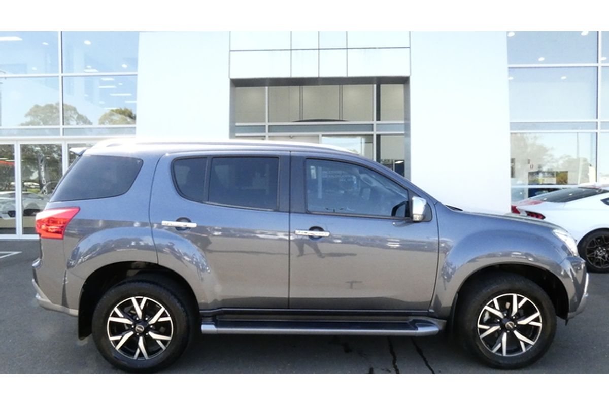 2021 Isuzu MU-X LS-T