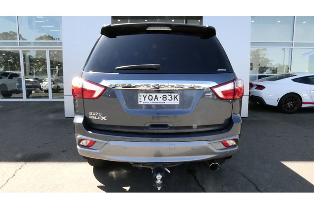 2021 Isuzu MU-X LS-T