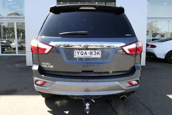 2021 Isuzu MU-X LS-T