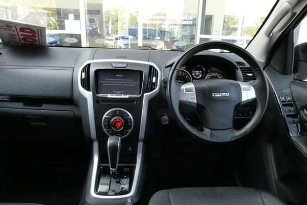 2021 Isuzu MU-X LS-T