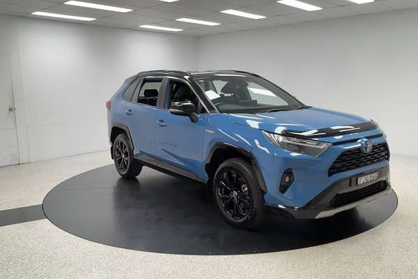 2024 Toyota RAV4 XSE AXAH52R