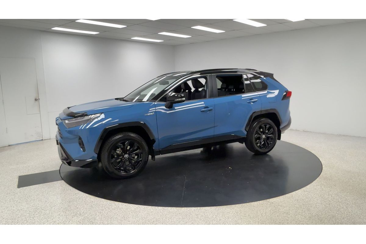 2024 Toyota RAV4 XSE AXAH52R