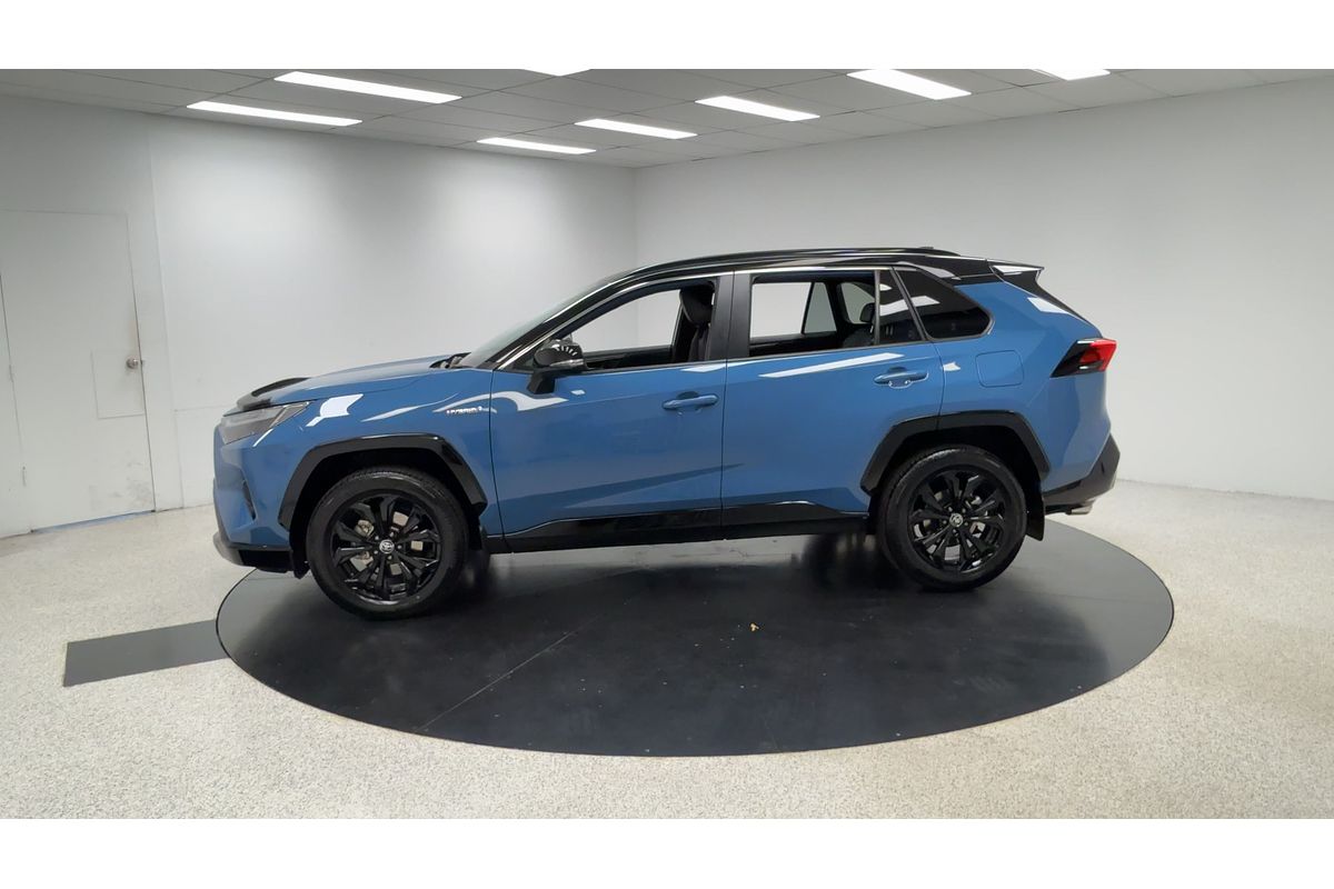 2024 Toyota RAV4 XSE AXAH52R