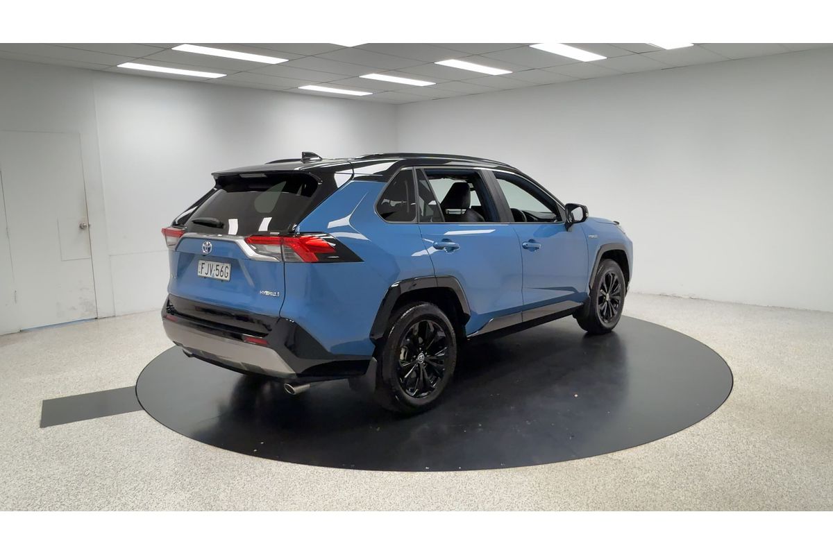 2024 Toyota RAV4 XSE AXAH52R