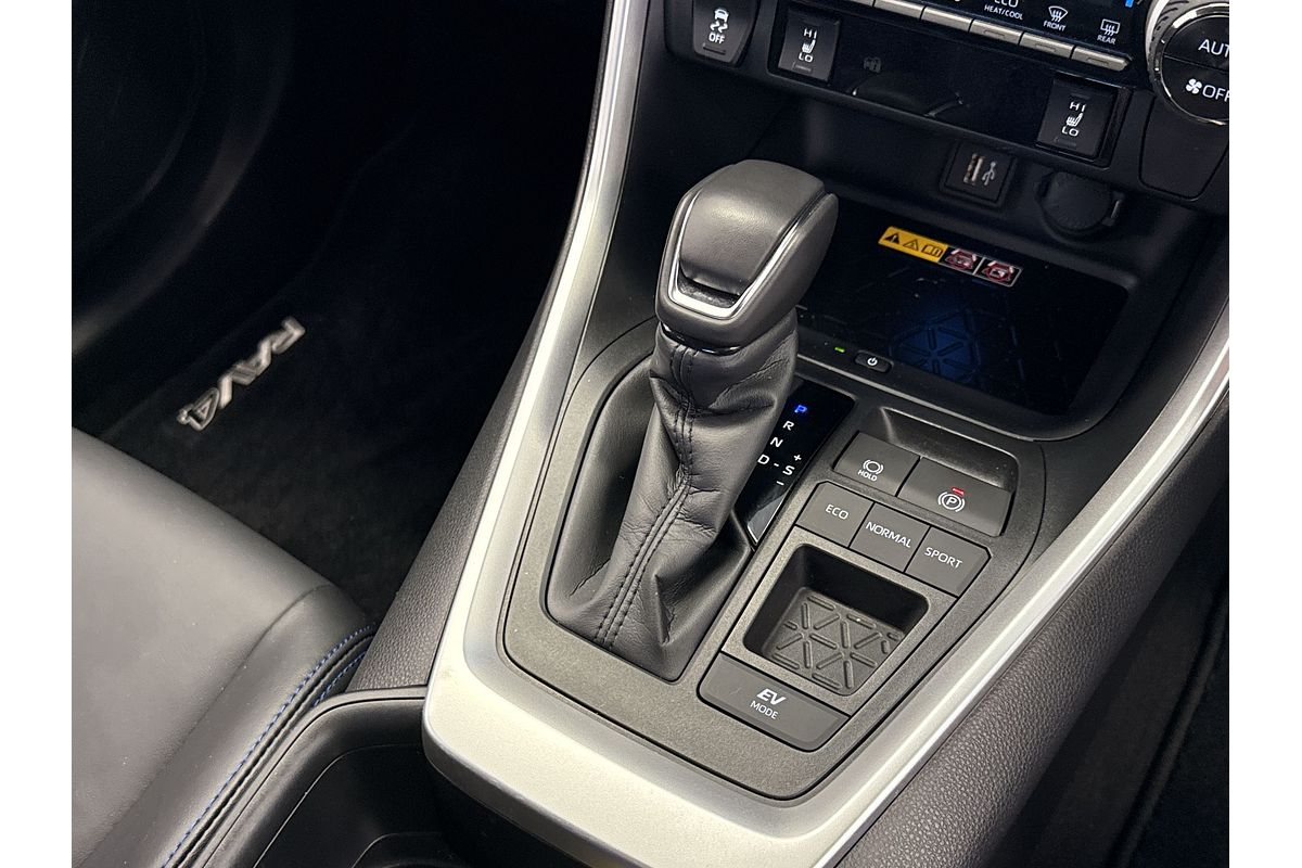 2024 Toyota RAV4 XSE AXAH52R