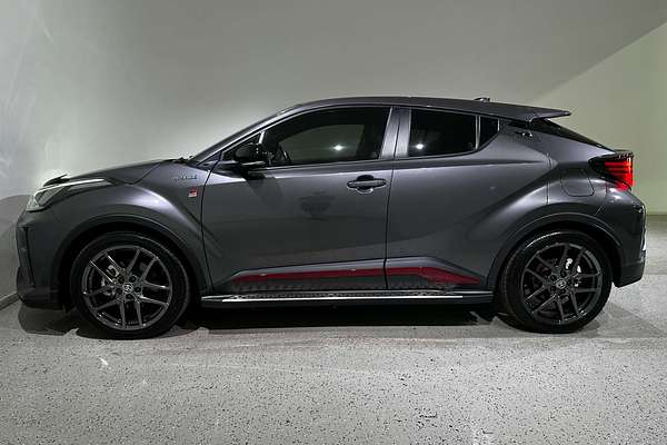 2022 Toyota C-HR GR Sport ZYX10R