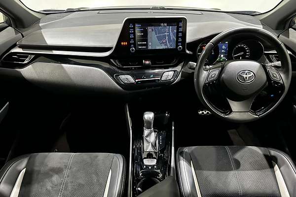 2022 Toyota C-HR GR Sport ZYX10R