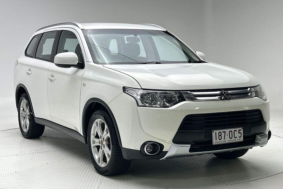 2014 Mitsubishi Outlander ES ZJ