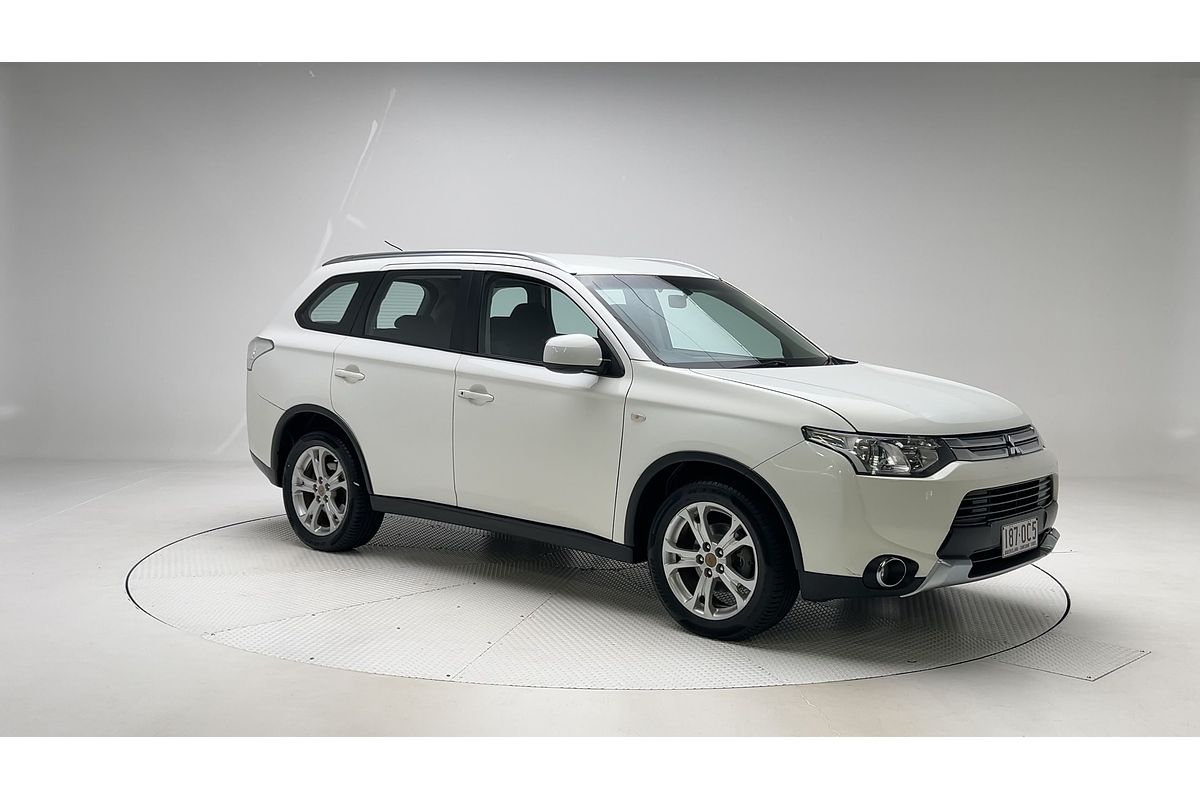 2014 Mitsubishi Outlander ES ZJ