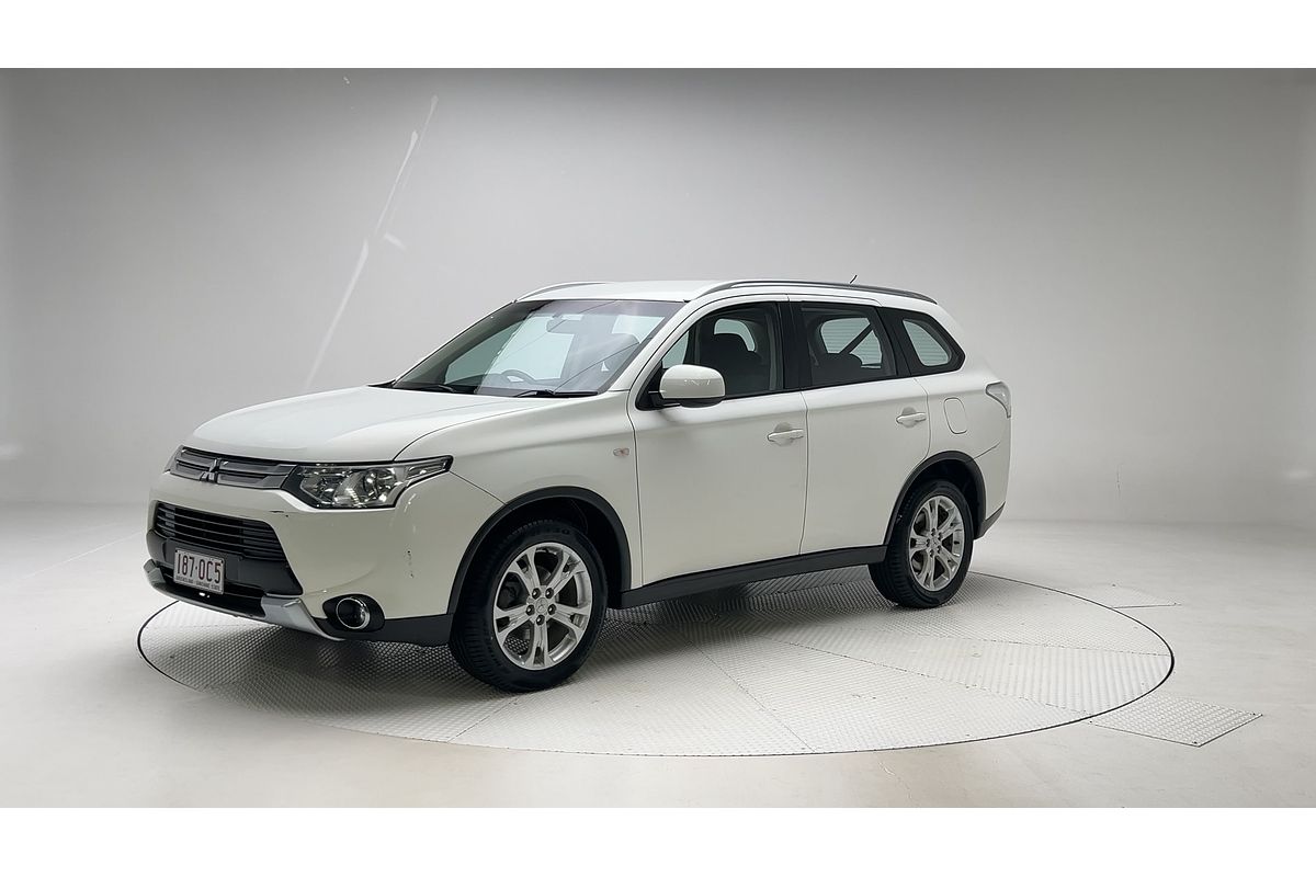 2014 Mitsubishi Outlander ES ZJ