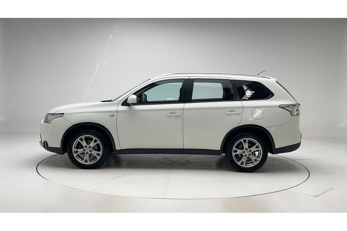 2014 Mitsubishi Outlander ES ZJ