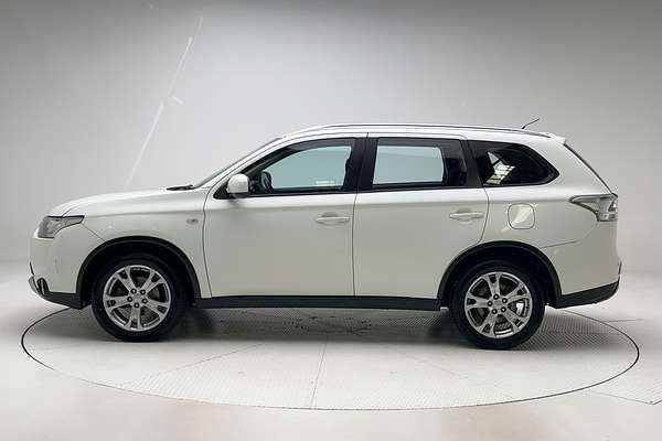 2014 Mitsubishi Outlander ES ZJ