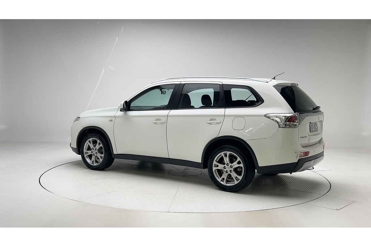 2014 Mitsubishi Outlander ES ZJ