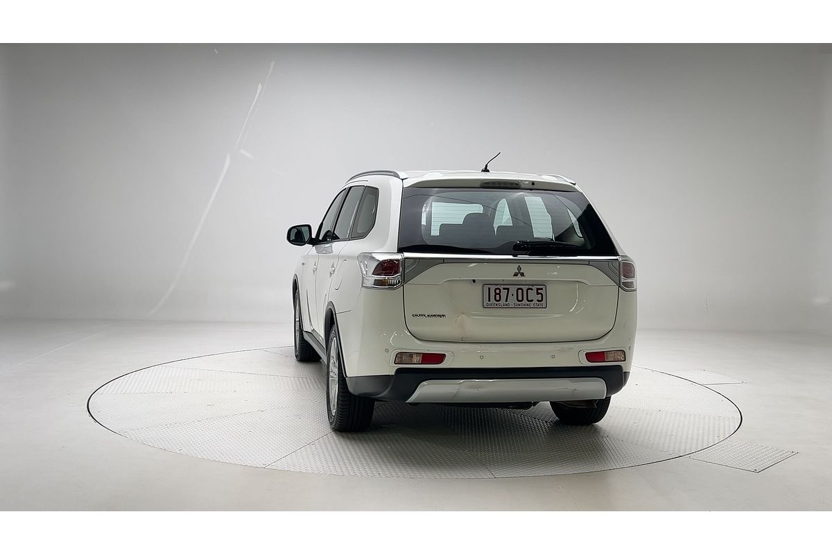 2014 Mitsubishi Outlander ES ZJ