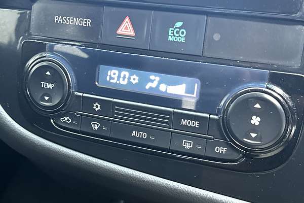 2014 Mitsubishi Outlander ES ZJ