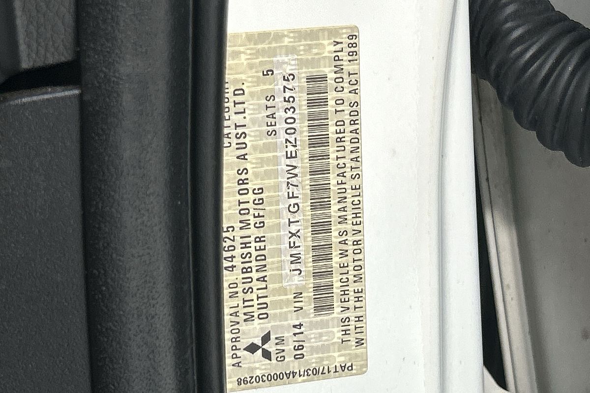 2014 Mitsubishi Outlander ES ZJ