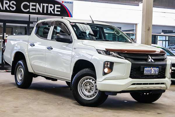 2021 Mitsubishi Triton GLX MR 4X4