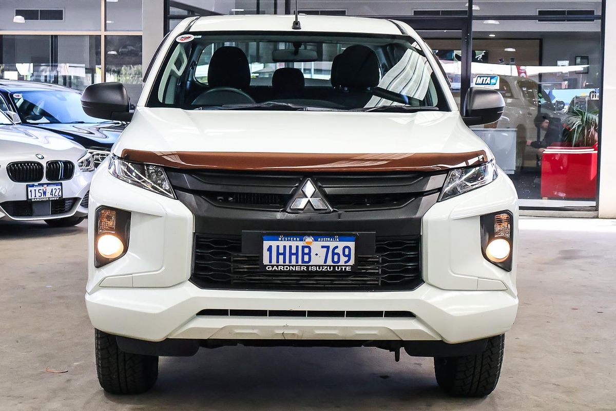 2021 Mitsubishi Triton GLX MR 4X4